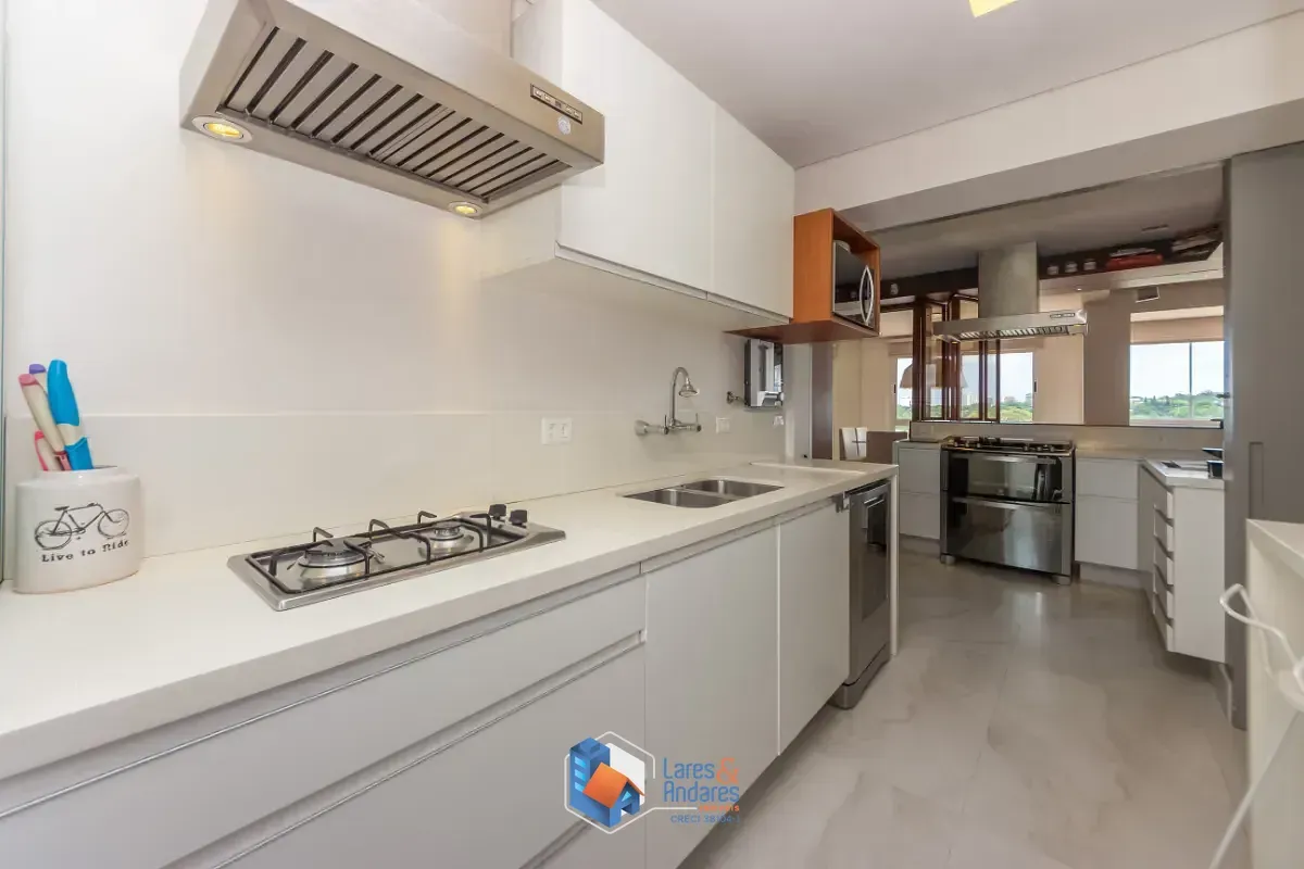 Imagem Cobertura para venda em Jardim Guedala com 3 quartos, sendo 2 suítes, 236m²