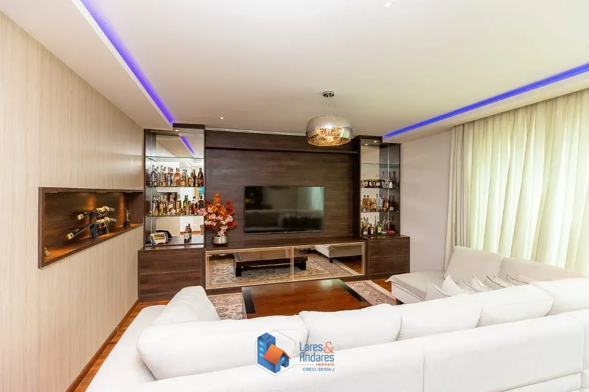 Imagem Casa para venda em Planalto Paulista com 3 quartos, sendo 1 suíte, 320m²