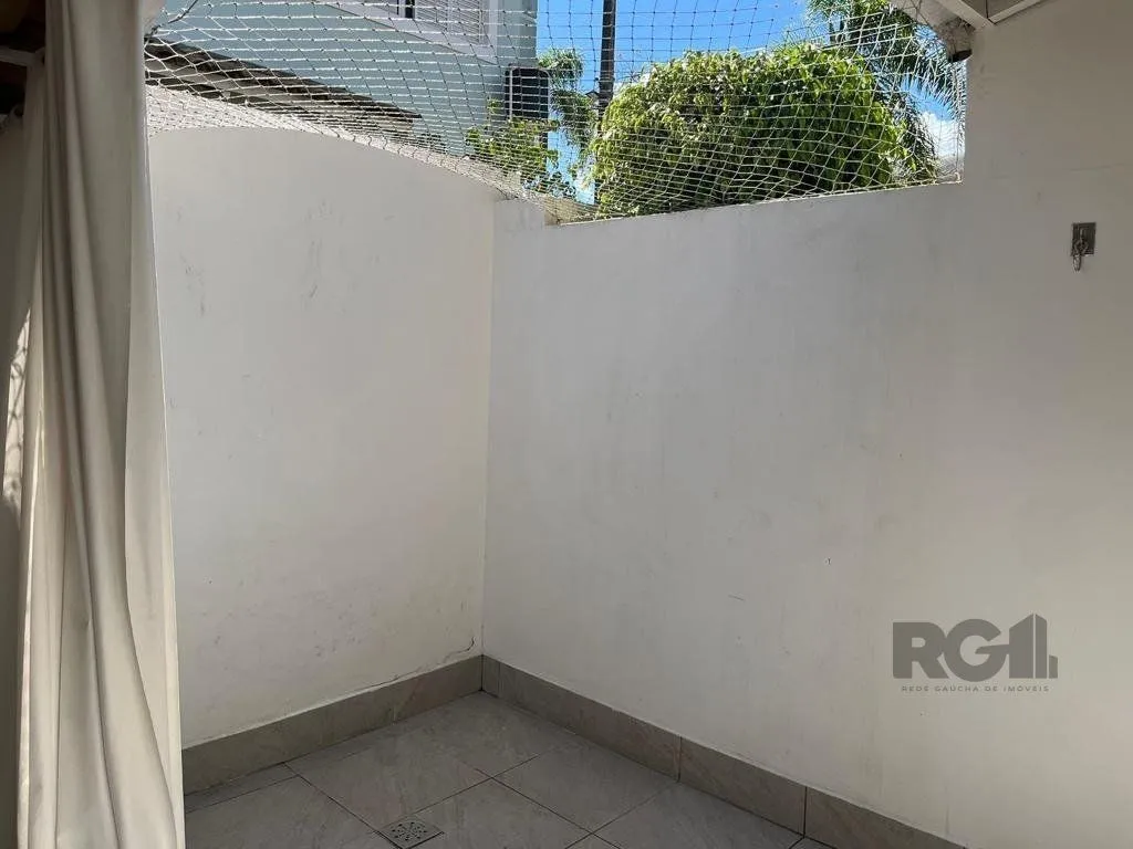 Imagem Casa Condominio para Venda - 70m², 2 dormitórios, sendo 1 suites, 2 vagas - Cavalhada