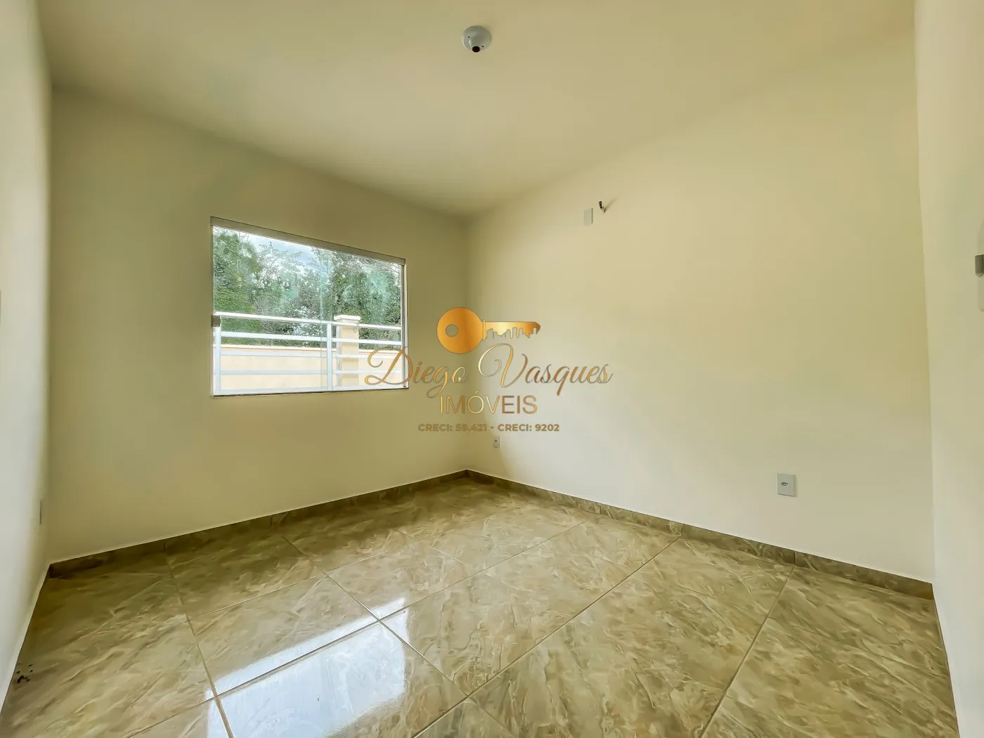 Imagem Casa em Condomínio para Venda em Guapimirim / RJ no bairro Cotia