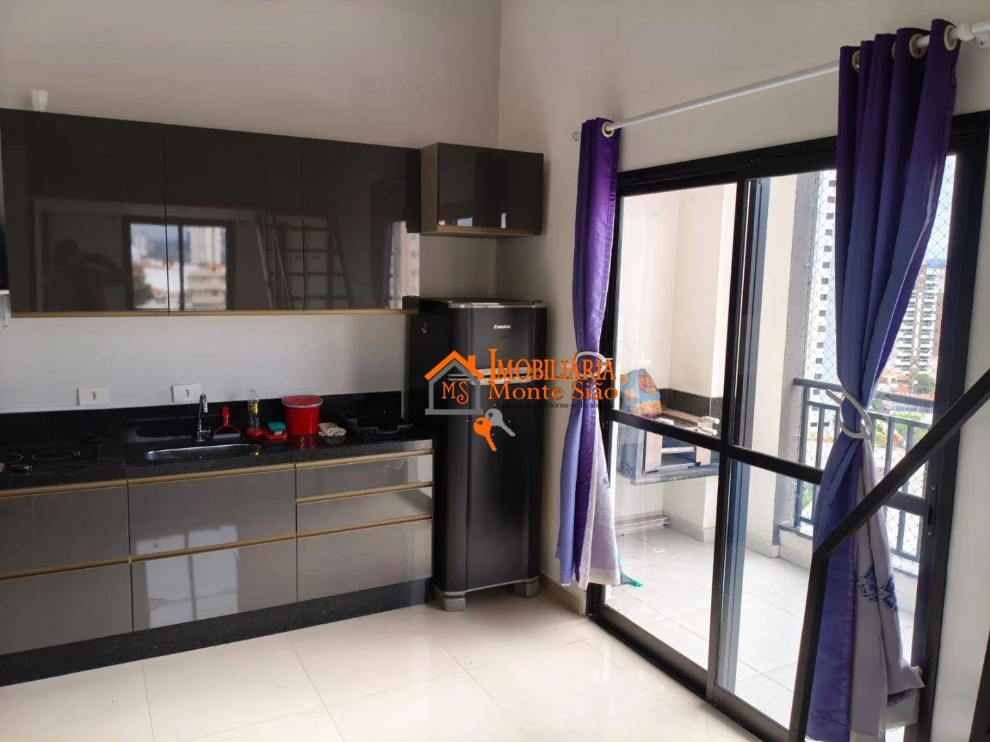 Foto do imóvel Studio com 1 dormitório à venda, 33 m² por R$ 330.000,00 - Vila Galvão - Guarulhos/SP