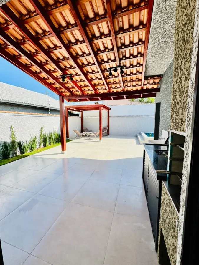 Imagem Casa para Venda em Itanhaém, Bopiranga, 3 dormitórios, 1 suíte, 1 banheiro, 3 vagas
