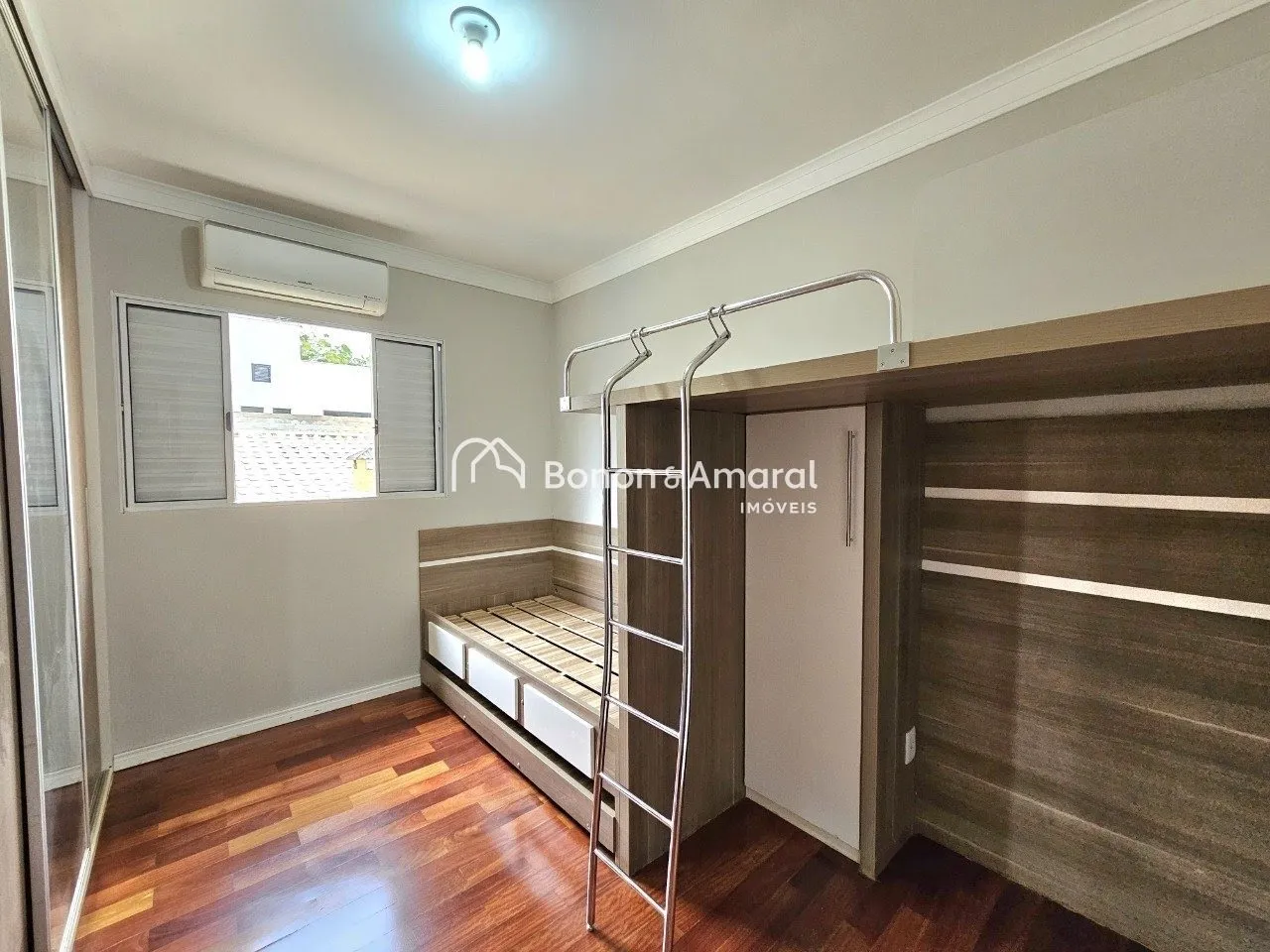 Imagem Sobrado pra venda de 3 dormitórios 1 suíte, condomínio Alto da Boa Vista, em Paulínia.