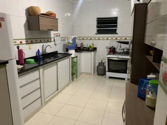 Imagem Casa no Arnaldo Dantas - 3 Quartos, Suíte, 150m², 1 Vaga de Garagem!