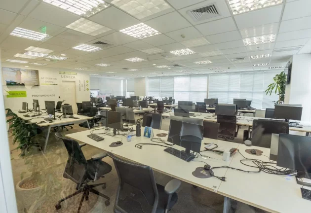 Imagem Conjunto Comercial com 878m2 na Vila Olímpia.