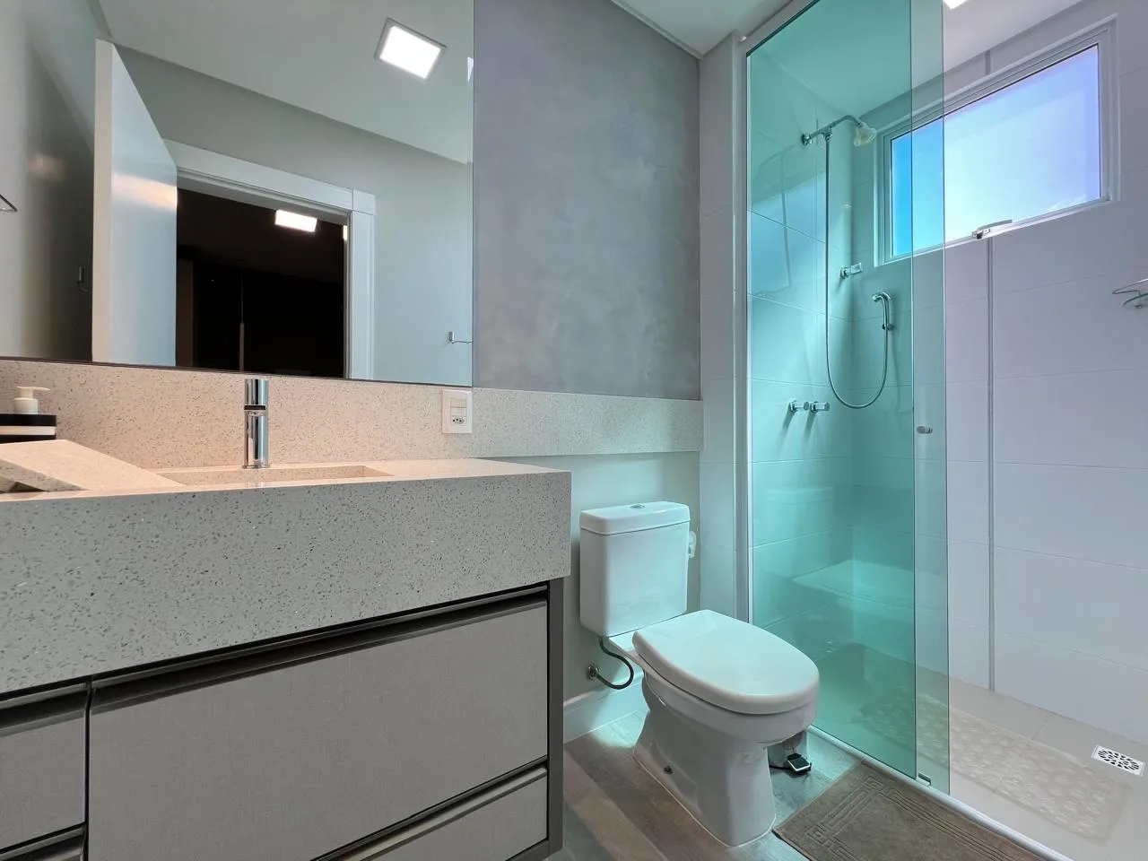 Imagem Apartamento à venda com 150m2 por R$ 2.800.000,00