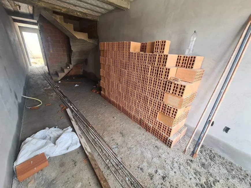 Imagem Casa Duplex em Obras - BH - Mantiqueira - 2 Quartos (2 Suítes) - 2 Vagas