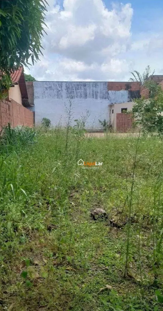 Imagem Terreno de 360 M² no Bairro Samambaia