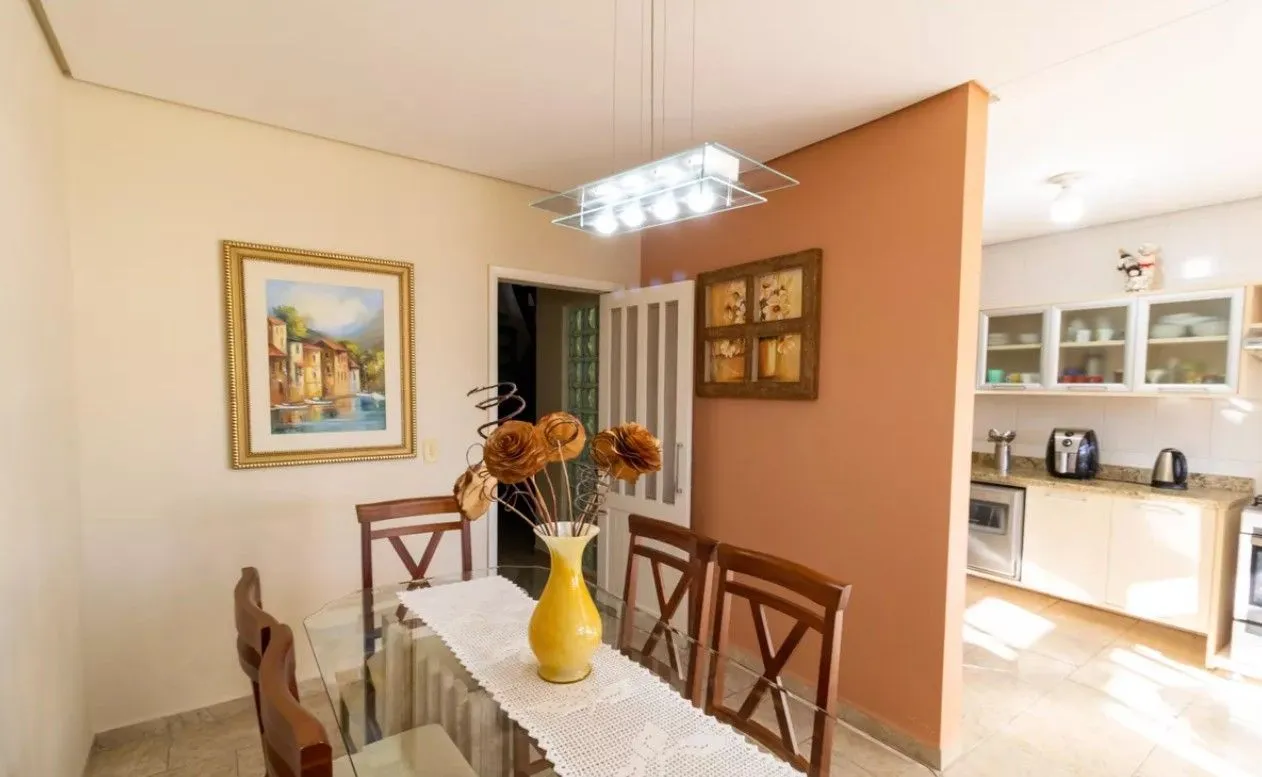 Imagem Casa 3 dormitórios Bairro Nonoai Porto Alegre