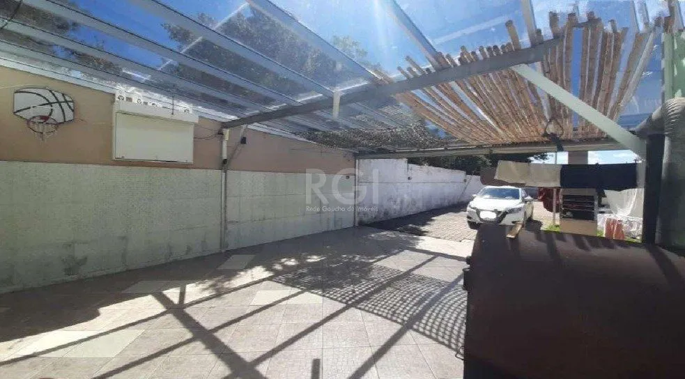 Imagem Casa para Venda - 171.46m², 3 dormitórios, sendo 1 suites, 4 vagas - Medianeira