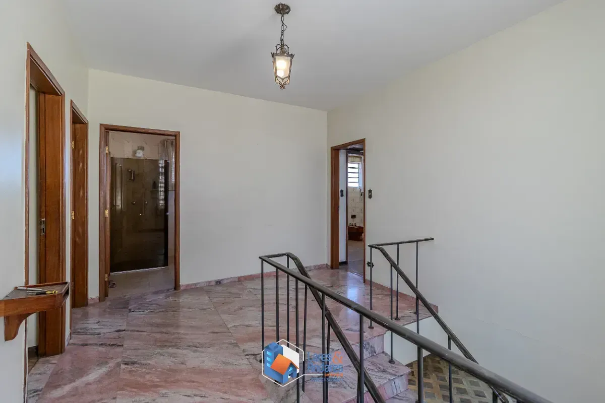 Imagem Casa para venda em Brooklin Paulista com 3 quartos, sendo 1 suíte, 500m²