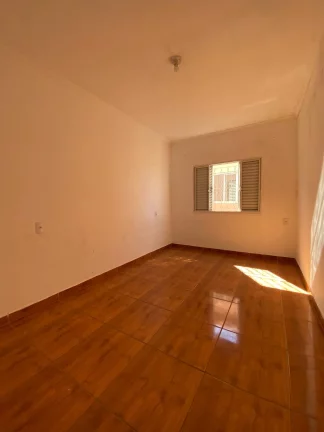 Imagem Sobrado Multifuncional no Coração do Jardim Ternura – Perfeito para Moradia e Negócios!