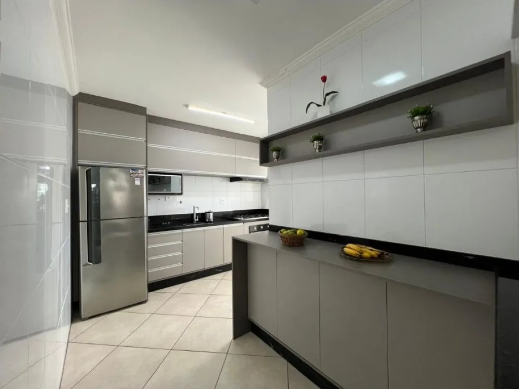 Imagem APARTAMENTO COM 120,70 m² - CANTO DO FORTE - PRAIA GRANDE SP