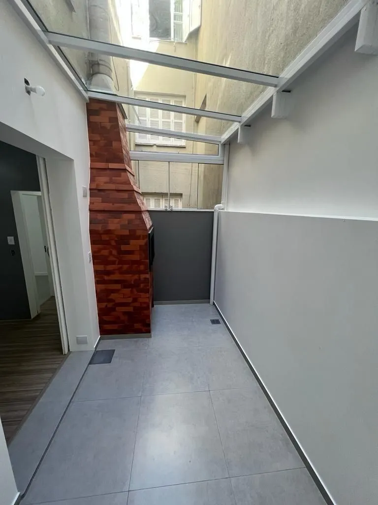 Imagem Apartamento GARDEN de 2 dormitórios Reformado. Próximo a 24 de Outubro.