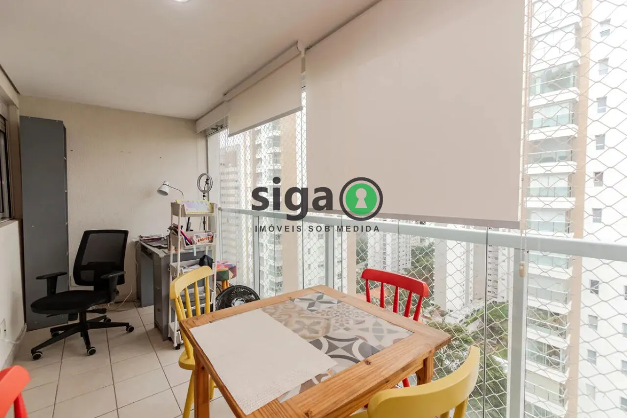 Imagem Apartamento com Varanda e 2 Vagas no Melhor do Campo Belo.