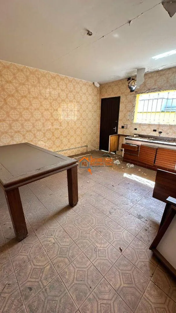 Imagem Casa com 3 dormitórios à venda, 250 m² por R$ 870.000,00 - Jardim Santa Mena - Guarulhos/SP