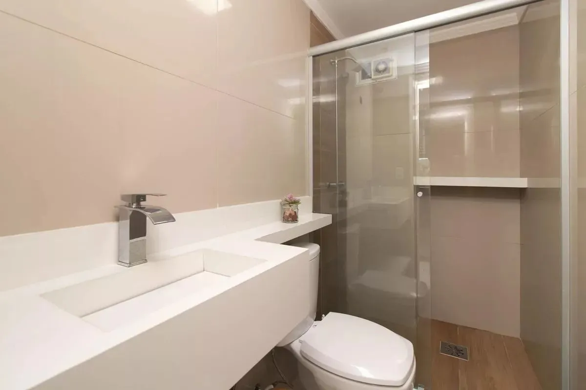 Imagem Apartamento com 03 dormitorios e vaga de garagem na Cavalhada -Porto Alegre/RS