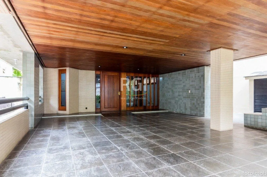 Imagem Cobertura para Venda - 248.34m², 3 dormitórios, sendo 1 suites, 3 vagas - Petrópolis