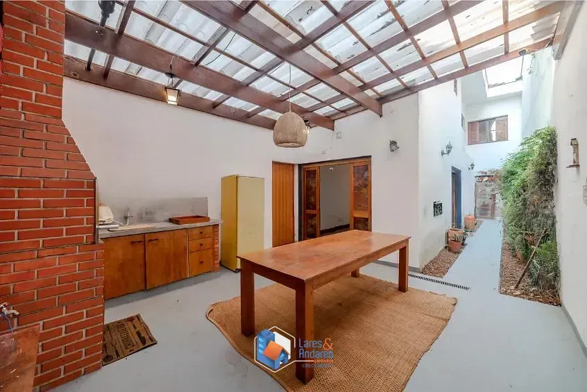 Imagem Casa para venda em Vila Pompéia com 4 quartos, sendo 4 suítes, 231m²