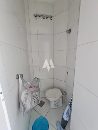 Imagem Apartamento 02 dormitórios -vaga demarcada - Quadra da Praia do Boqueirão/Santos