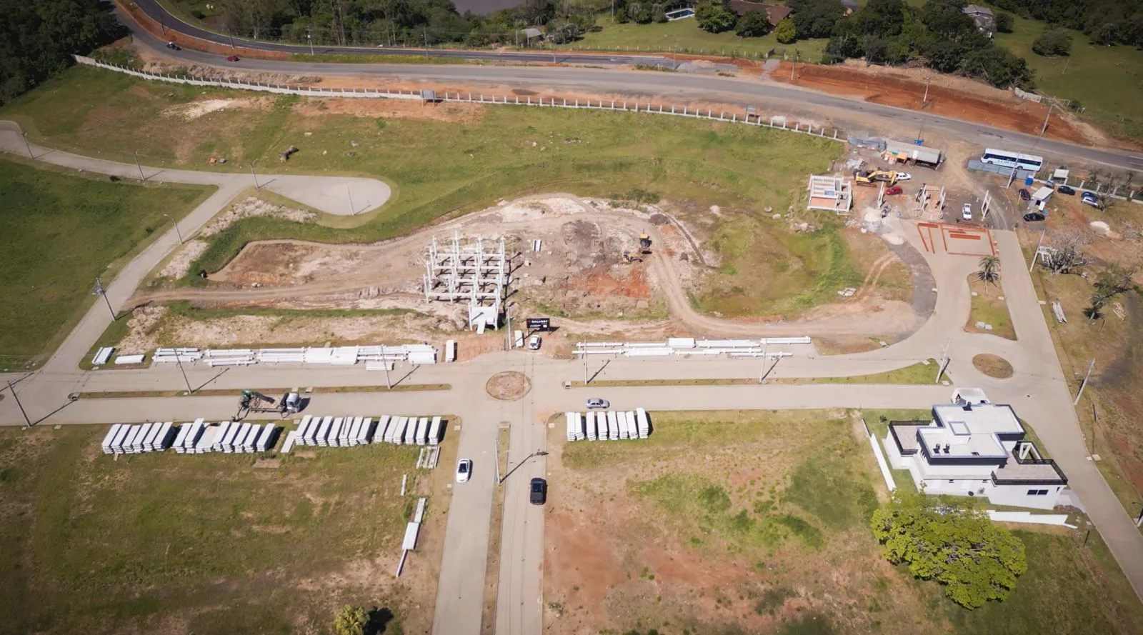Imagem Terreno à venda em Viamão, Lomba do Pinheiro, 2099m2