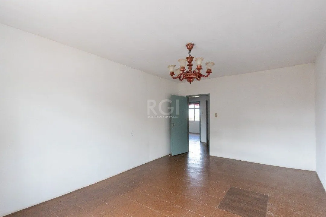 Imagem Casa para Venda - 220m², 3 dormitórios, sendo 2 suites, 2 vagas - Coronel Aparício Borges
