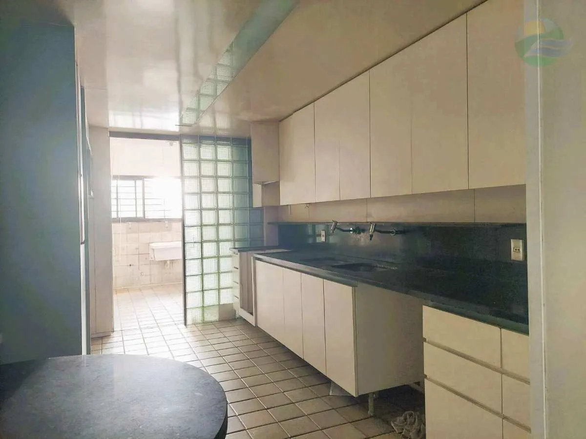 Imagem Apartamento com 4 suites, frente mar, calçadão de Piedade, em Piedade, Jaboatão dos Guararapes.
