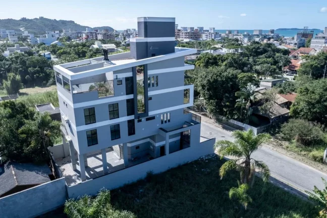 Imagem Cobertura Duplex para venda no bairro Bombinhas em Bombinhas
