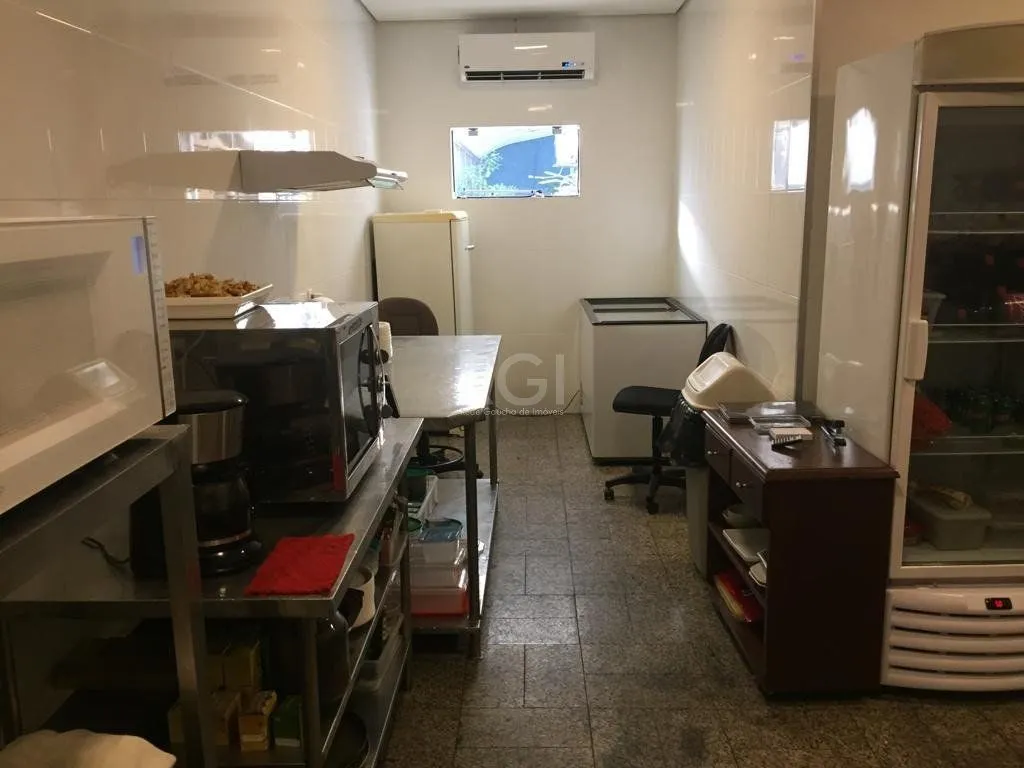 Imagem Prédio à Venda - 1650m², 18 vagas - Menino Deus