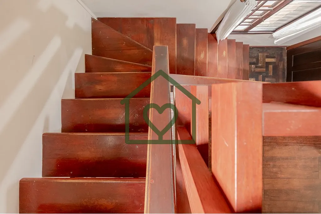 Imagem Casa no bairro Passo D?Areia, Porto Alegre, ideal para quem busca conforto, espaço e estilo. Reform...