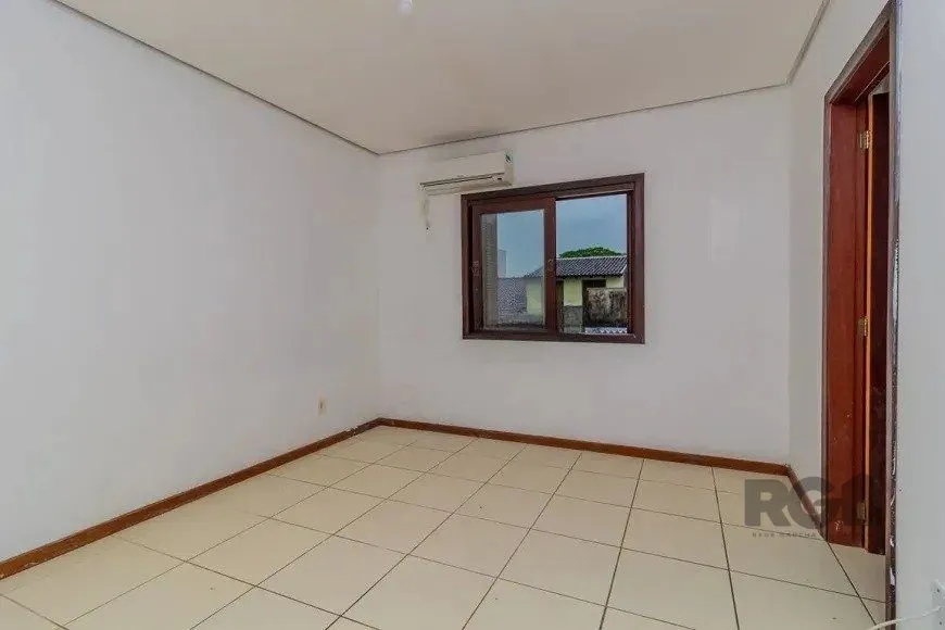 Imagem Casa 110m² - 3 dormitórios, 1 vaga no bairro Aberta dos Morros