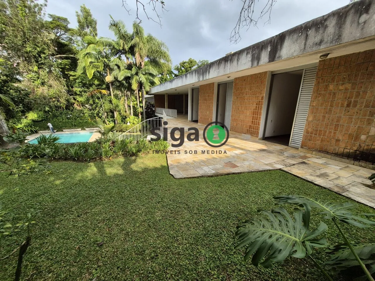 Imagem Casa a Venda no Retiro Morumbi com 4 quartos
