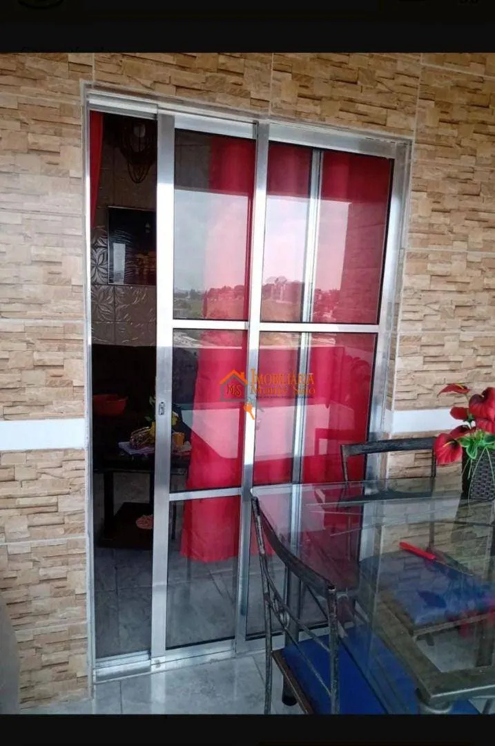 Foto do imóvel Casa com 4 dormitórios à venda, 140 m² por R$ 320.000,00 - Jardim dos Pimentas - Guarulhos/SP