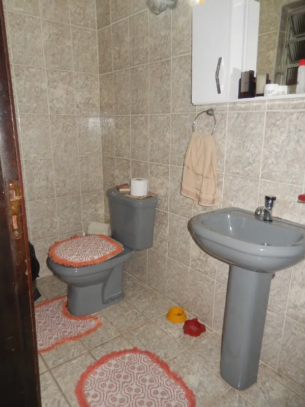 Imagem Magnífica Casa à Venda na Vila Linda, Santo André-SP: 3 Quartos, 1 Suíte, 3 Banheiros, 4 Vagas, 140m² de Área
