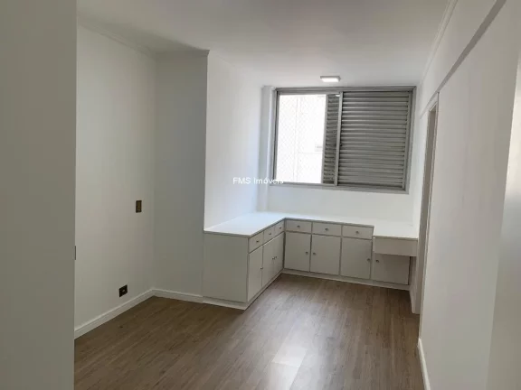 Imagem Apartamento no Jardim Paulista: 3 Quartos, 3 Suítes, 1 Sala, 3 Vagas de Garagem e 198m²