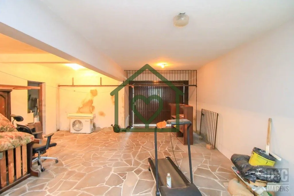 Imagem Casa para venda bairro Glória, proximidades da Avenida Oscar Pereira e 3ª Perimetral (Av. Cel. Apa...