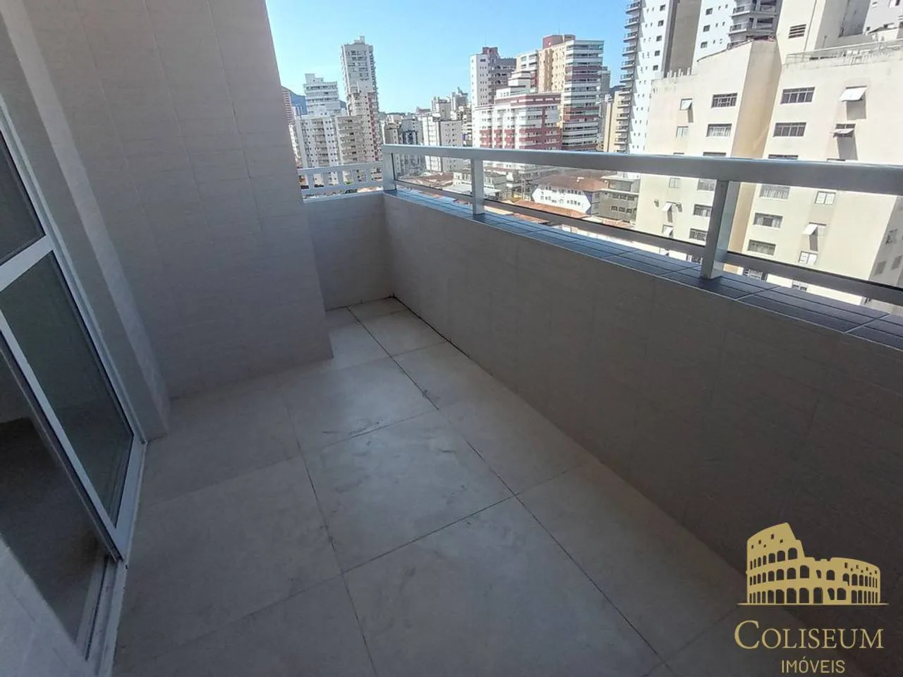 Imagem Apartamento com 2 dormitórios para alugar, 61 m² por R$ 3.300/mês - Guilhermina - Praia Grande/SP