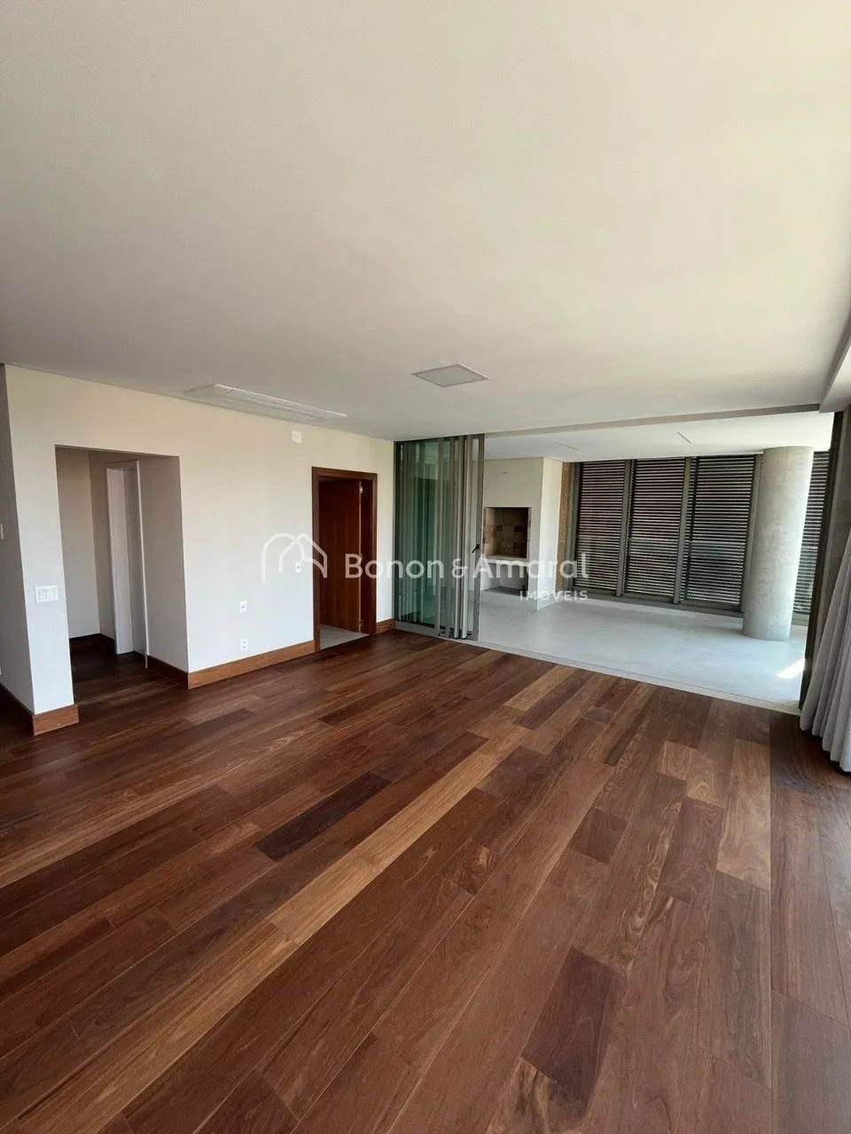 Imagem Apartamento alto padrão para venda no Cambuí - Campinas S.P.
