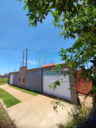 Imagem Casa com Piscina na Praia de Itanhaém com 5 vagas de garagem