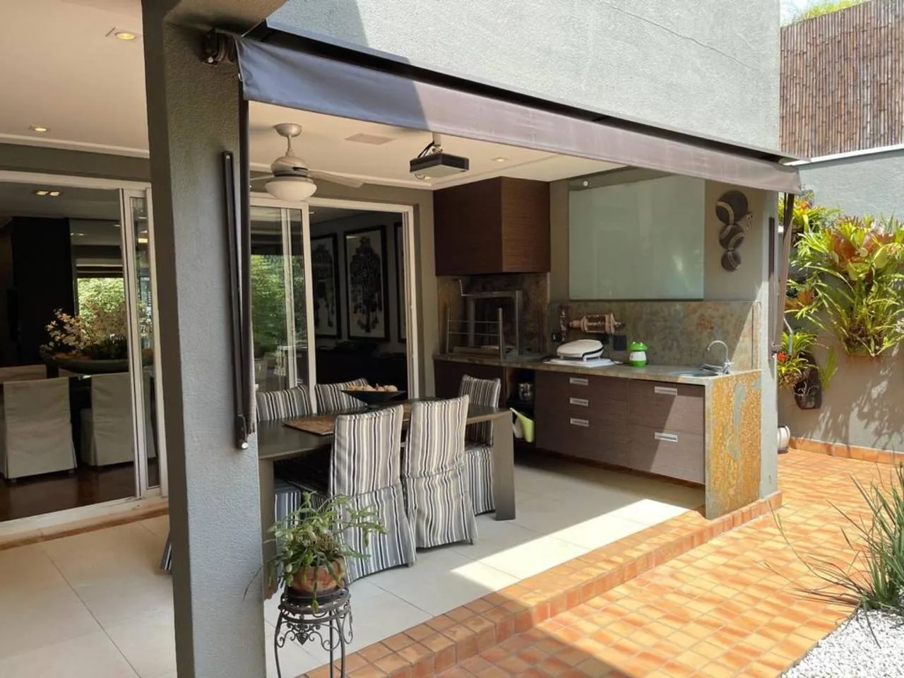 Imagem Casa com 2 dormitórios, 260 m² - Alphaville 01 - Barueri/SP
