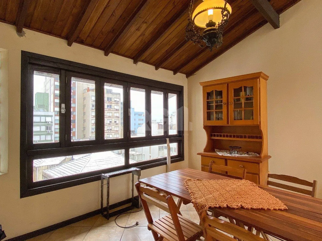 Imagem Casa para Venda - 350m², 2 dormitórios, sendo 2 suites, 2 vagas - Centro Histórico