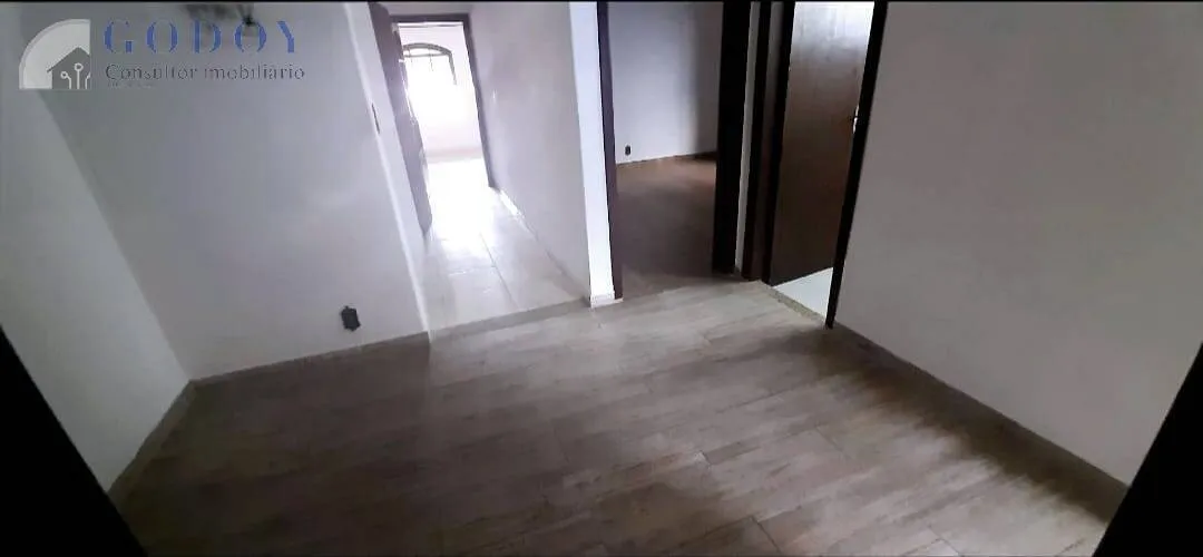 Imagem Casa térrea com suíte, escritório e varanda próxima ao Hospital Unimed