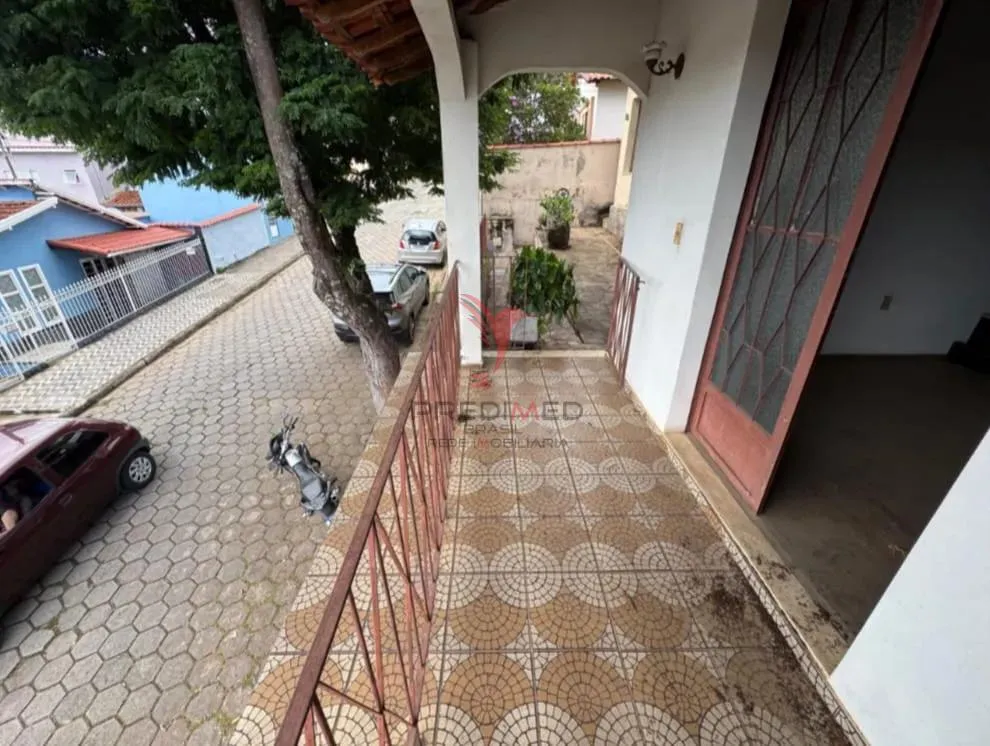 Imagem Casa bem localizada em São Lourenço/MG