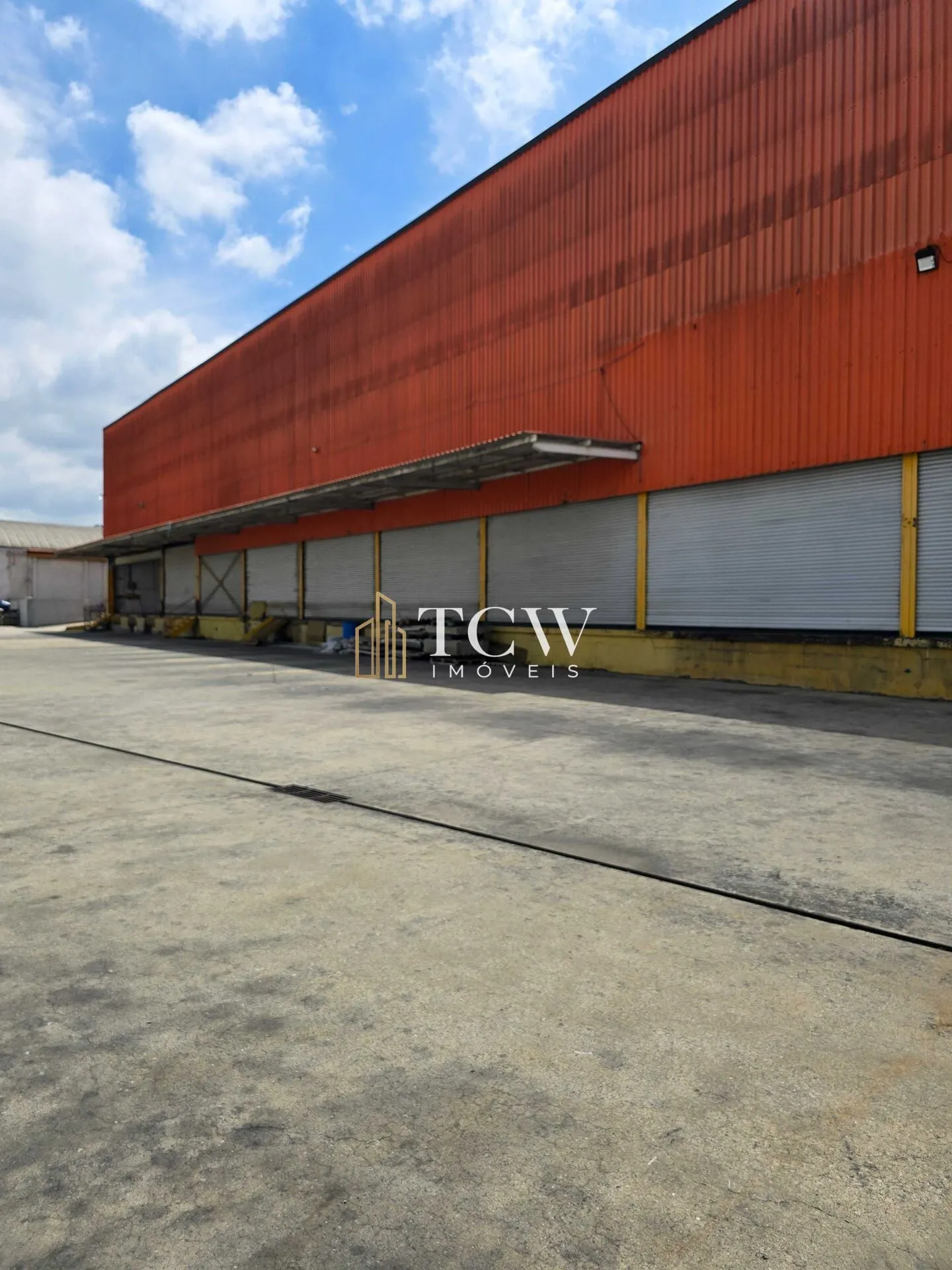 Imagem Galpão Logístico para Locação em Guarulhos | 6.500 m² | Próximo à Rodovia Presidente Dutra e Ayrton Senna
