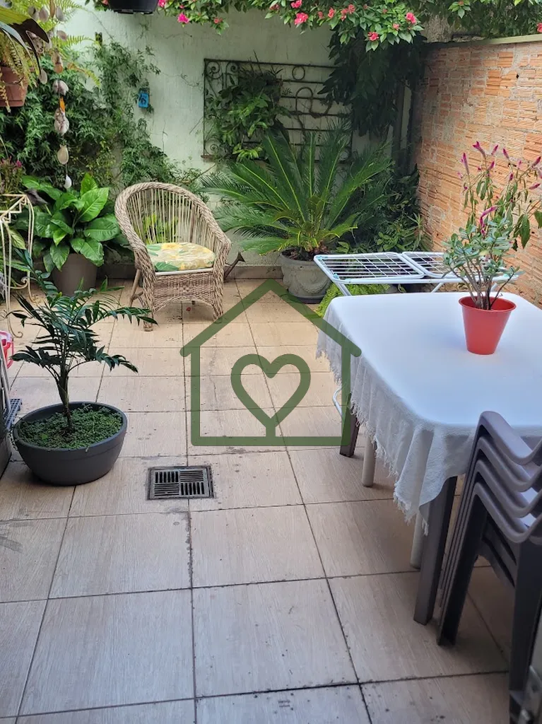 Imagem Casa Aconchegante em Condomínio Fechado 133m² 2 Dormitórios + Sótão Se você procura segurança...