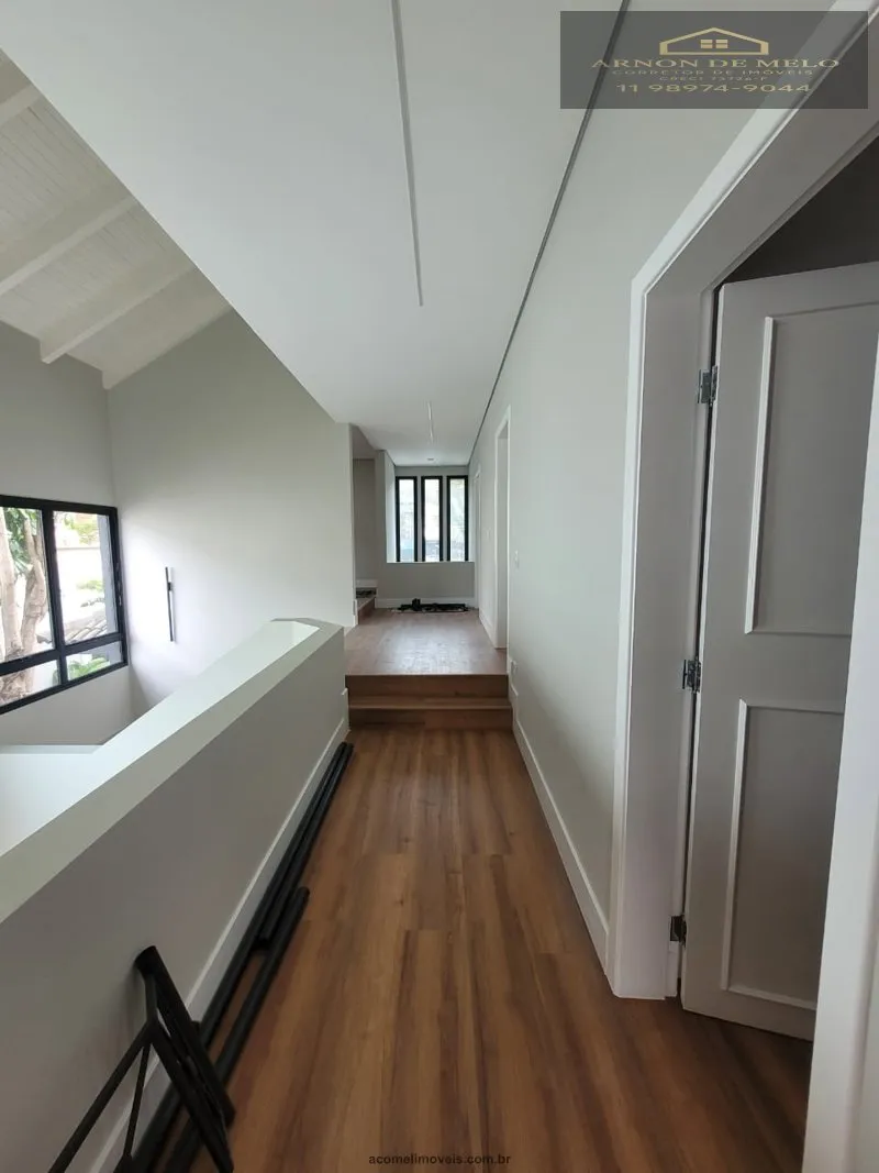 Imagem Casas em Condomínio para locação em Santana de Parnaiba no bairro Alphaville