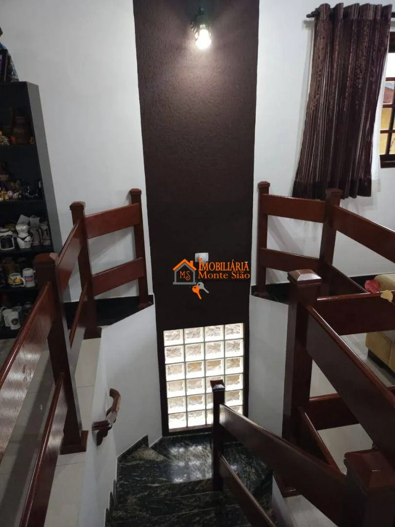 Imagem Sobrado com 3 dormitórios à venda, 131 m² por R$ 954.000,00 - Jardim Santa Clara - Guarulhos/SP