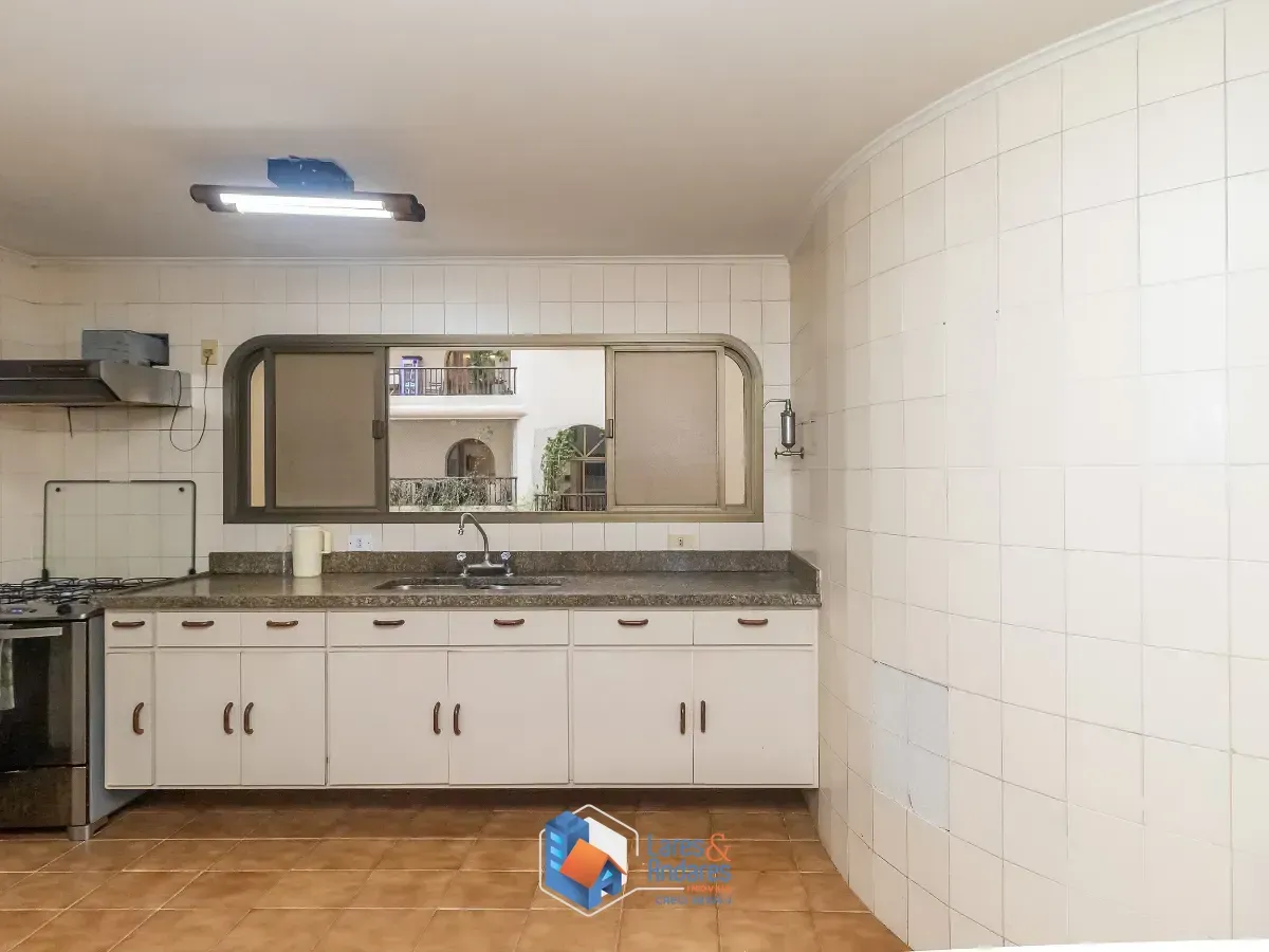 Imagem Apartamento para venda em Moema com 4 quartos, sendo 2 suítes, 170m²