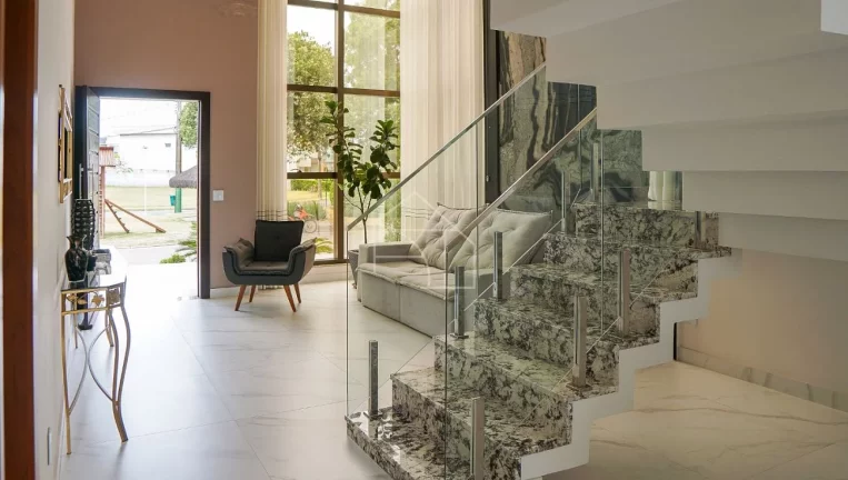 Imagem Luxuosa Casa à Venda no Condomínio Resort Boulevard Lagoa – Serra, ES