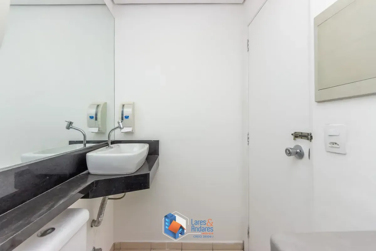 Imagem Conjunto comercial para venda em Santo Amaro, 70m²
